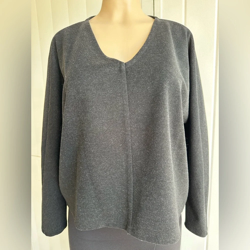 Club Monaco Cocoon Womens V Neck Tricot Gray Top Size S/P - Picture 5 of 5